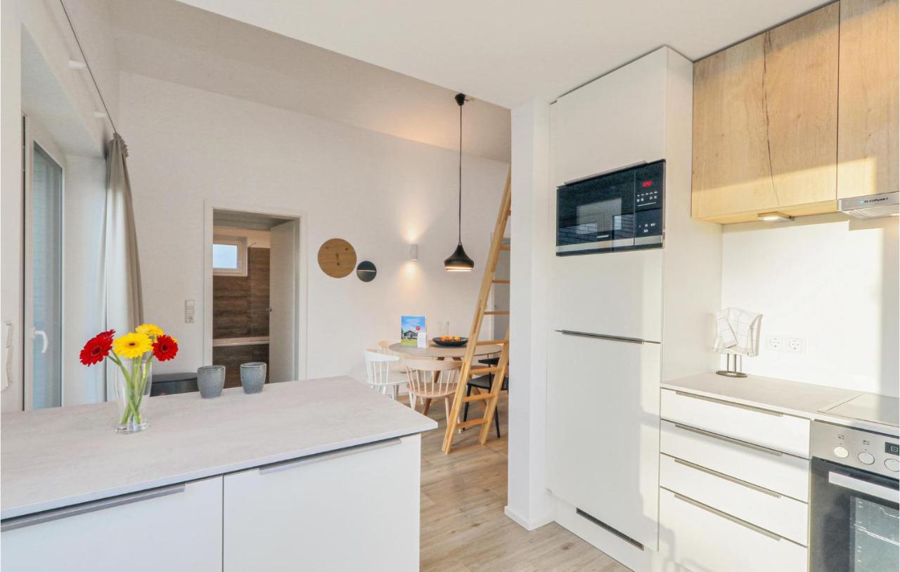 Gorgeous Home In Lembruch-Duemmer See With Kitchen Buitenkant foto