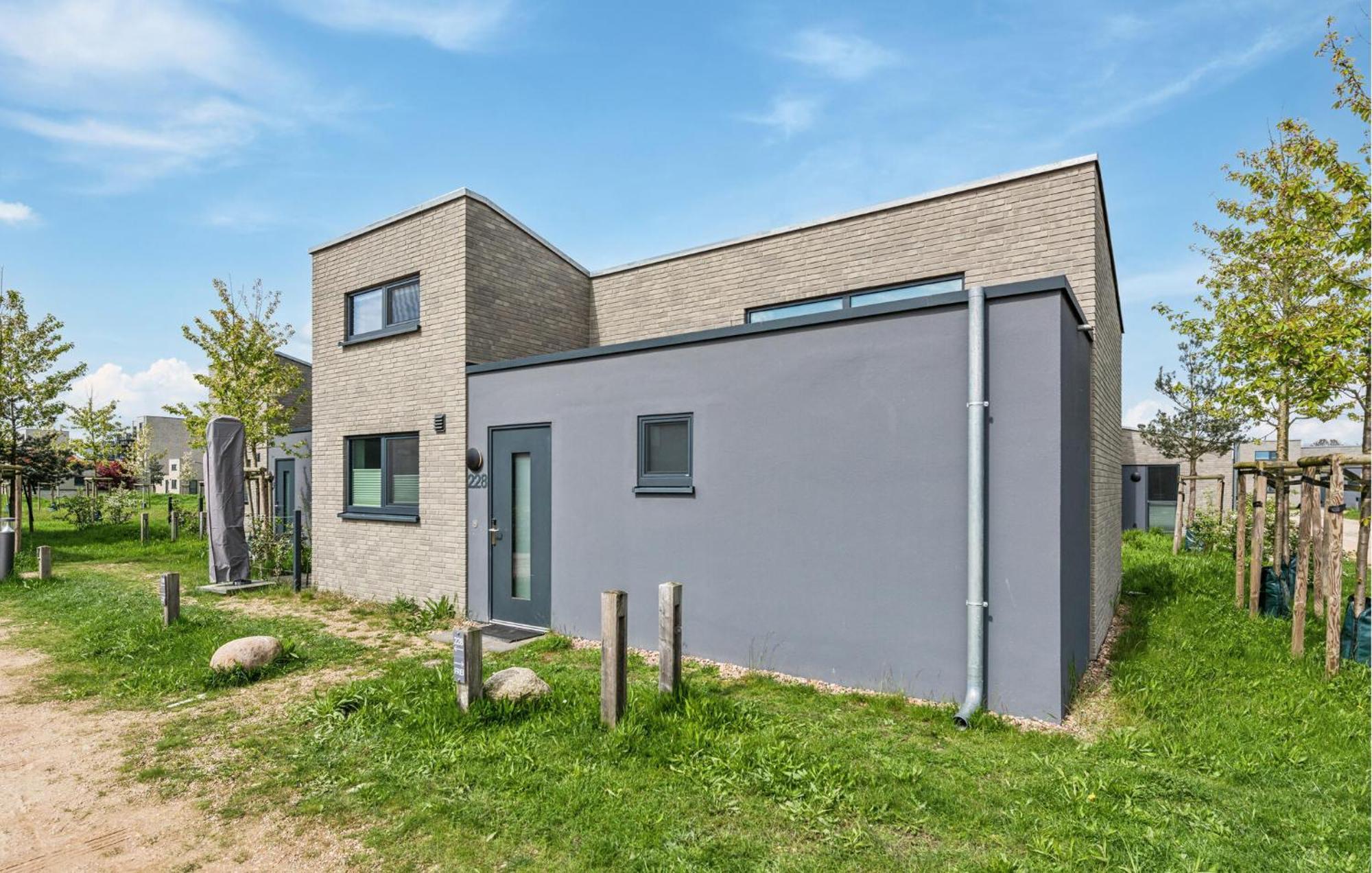 Gorgeous Home In Lembruch-Duemmer See With Kitchen Buitenkant foto